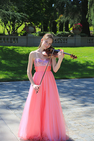 Geneva Lewis, Violinist