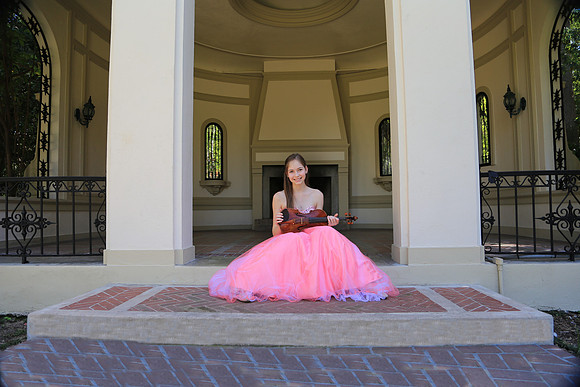 Geneva Lewis, Violinist